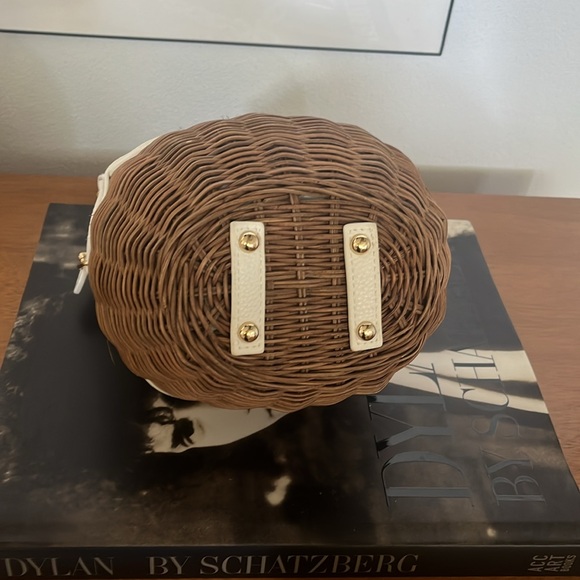 Tommy Bahama Wicker Bucket Bag Excellent condition! - Picture 8 of 8